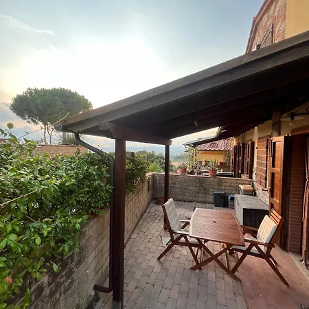 Colline Toscane, Piscina E Relax A Pastina *